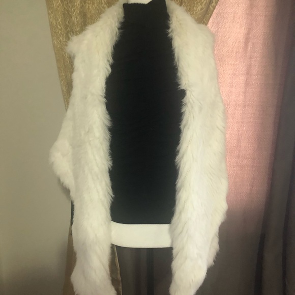 Fur vest - Picture 2 of 3